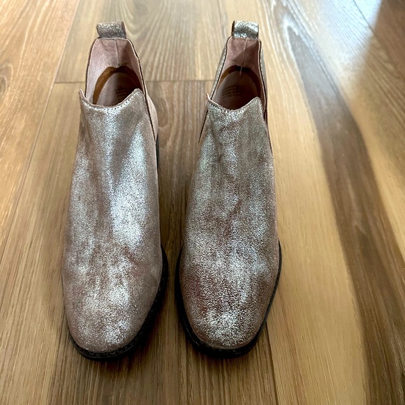 Seychelles metallic pewter leather Offstage booties - Picture 1 of 4